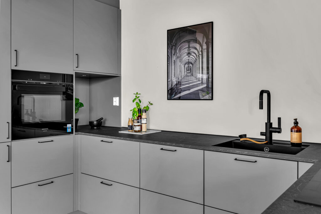 Siemens og Bora hvitevarer på kjøkkenet