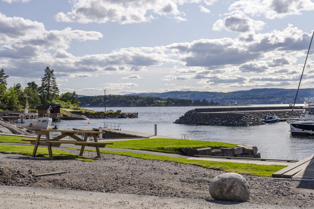 Badestrand og uteområder utenfor