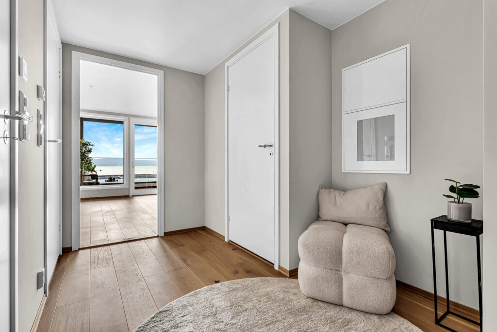 Bod i leilighet og større bod i samme etasje