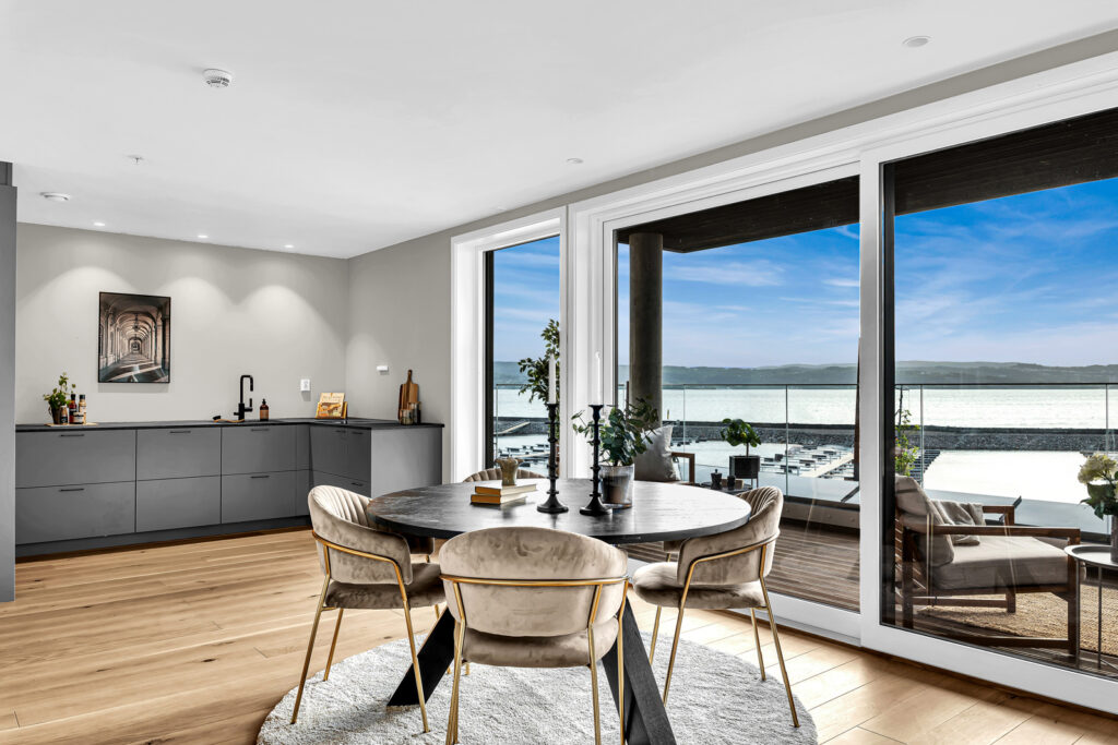 Kjøkken og spisestue